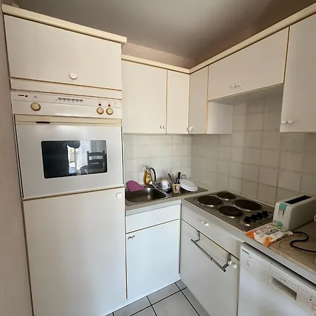 2 Etoiles Avec Balcon A 100m De La Plage, Centre-ville Des Sables D'olonne - Fr-1-197-205 * Les Sables-dʼOlonne