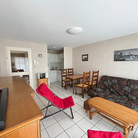2 Etoiles Avec Balcon A 100m De La Plage, Centre-ville Des Sables D'olonne Les Sables-dʼOlonne